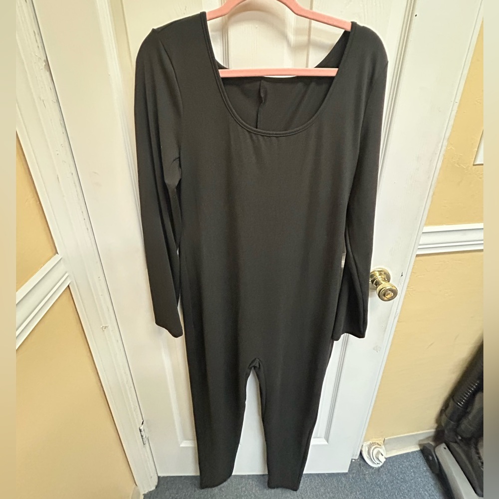SHEIN Elegant Black Garment